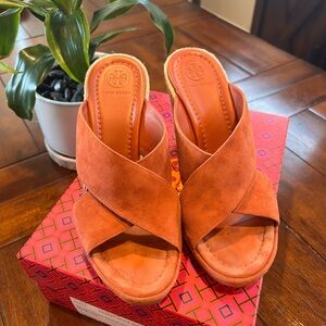 Tory Burch Bailey 110MM Wedge Mule, Suede, Dessert Spice, Size 8. Used/Like New